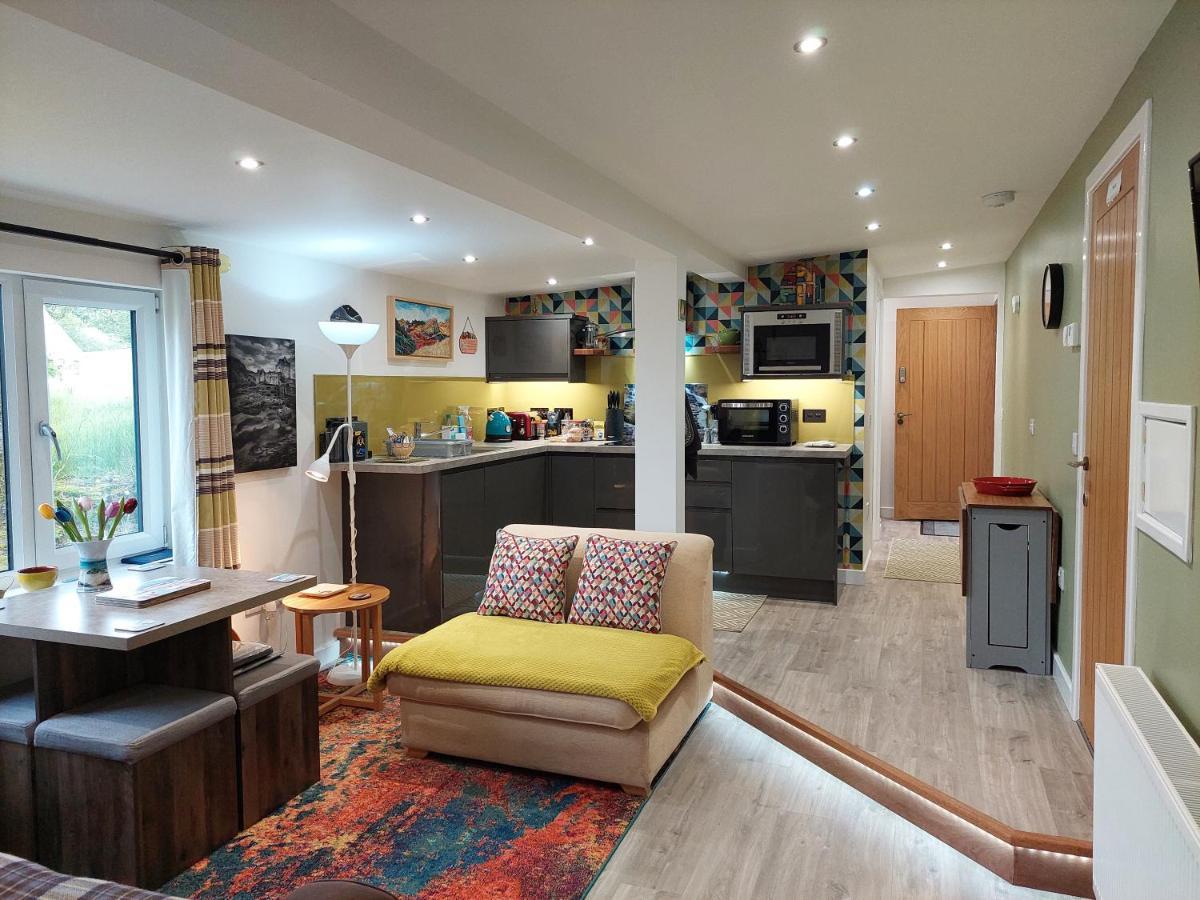 Bayview Lodge New Spacious Apartment Breakish 외부 사진